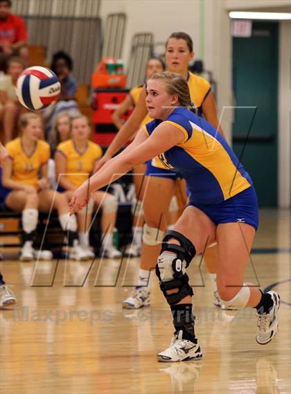 Thumbnail 2 in Anderson @ McNeil photogallery.