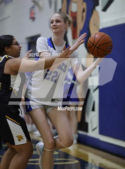 Thumbnail 1 in Timberline @ Orofino photogallery.