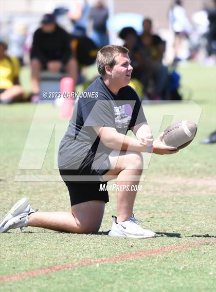 Thumbnail 3 in Gilbert vs. Perry (Gotta Believe - 7 V 7) photogallery.