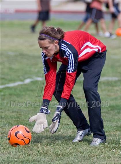 Thumbnail 1 in Johansen @ Beyer photogallery.
