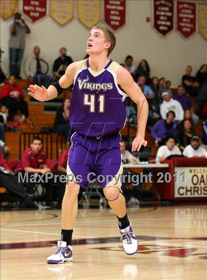 Thumbnail 3 in Alemany vs. Valencia (Oaks Christian Tournament) photogallery.