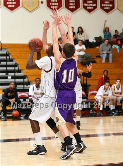 Thumbnail 1 in Alemany vs. Valencia (Oaks Christian Tournament) photogallery.