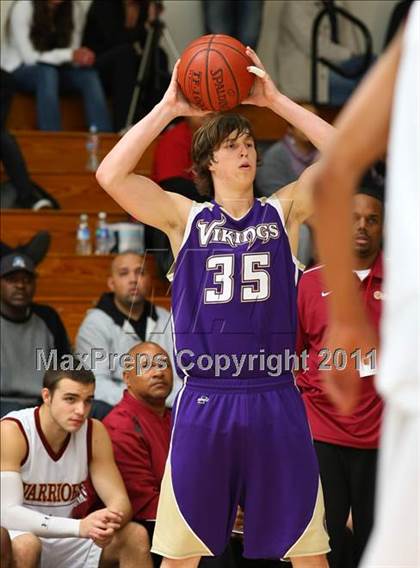 Thumbnail 1 in Alemany vs. Valencia (Oaks Christian Tournament) photogallery.