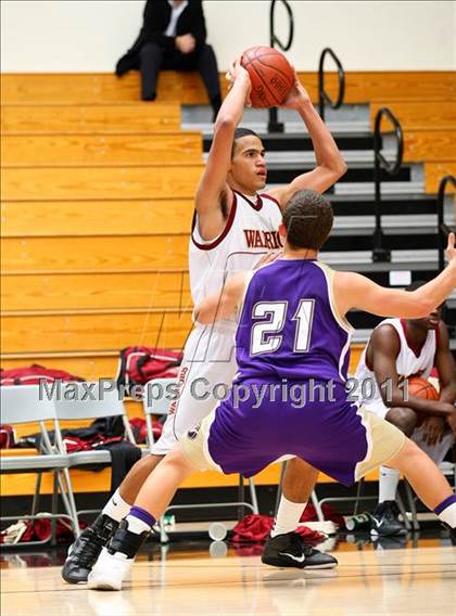 Thumbnail 1 in Alemany vs. Valencia (Oaks Christian Tournament) photogallery.