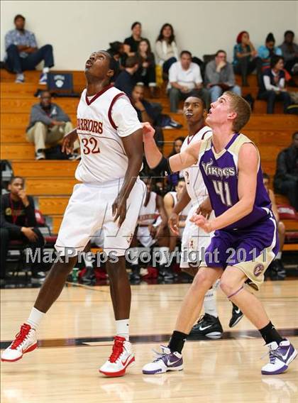 Thumbnail 2 in Alemany vs. Valencia (Oaks Christian Tournament) photogallery.