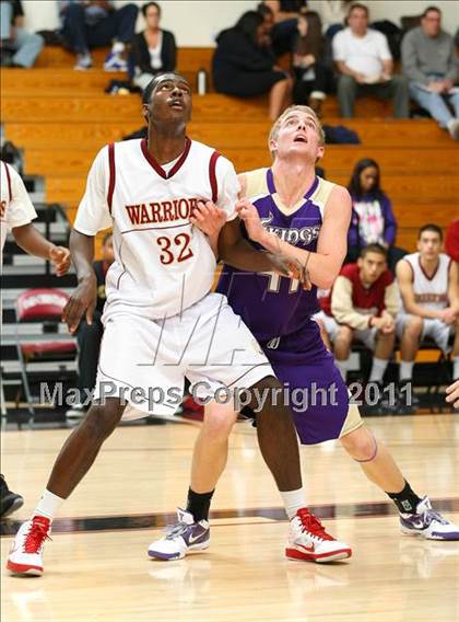 Thumbnail 2 in Alemany vs. Valencia (Oaks Christian Tournament) photogallery.
