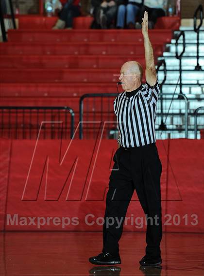 Thumbnail 2 in Manhattan vs. Blue Valley West (McPherson Invitational 1st Round) photogallery.