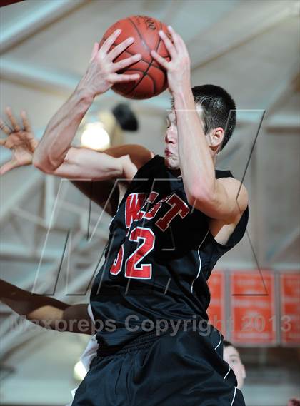 Thumbnail 1 in Manhattan vs. Blue Valley West (McPherson Invitational 1st Round) photogallery.