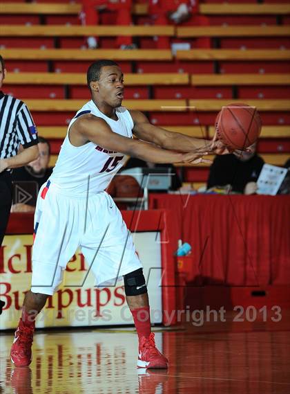 Thumbnail 3 in Manhattan vs. Blue Valley West (McPherson Invitational 1st Round) photogallery.