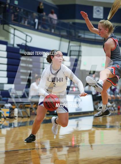 Thumbnail 1 in Skyridge vs. Lehi (Charger Winter Classic) photogallery.