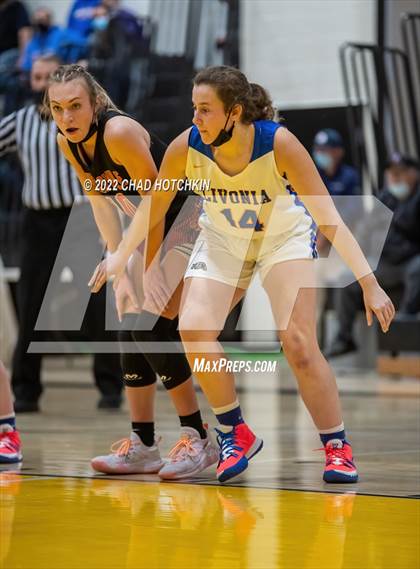 Thumbnail 2 in Livonia vs. Wellsville (NYSPHSAA Section 5 Class B2 Semifinal Playoff) photogallery.