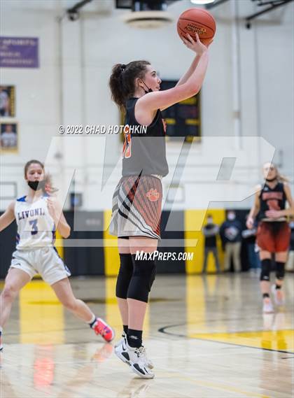 Thumbnail 3 in Livonia vs. Wellsville (NYSPHSAA Section 5 Class B2 Semifinal Playoff) photogallery.
