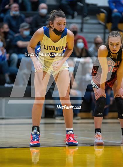 Thumbnail 3 in Livonia vs. Wellsville (NYSPHSAA Section 5 Class B2 Semifinal Playoff) photogallery.