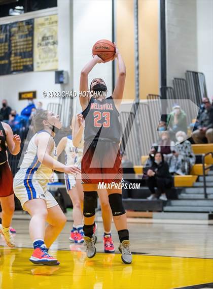 Thumbnail 3 in Livonia vs. Wellsville (NYSPHSAA Section 5 Class B2 Semifinal Playoff) photogallery.
