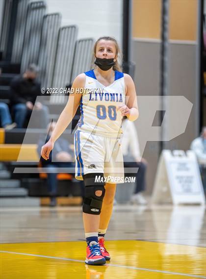 Thumbnail 1 in Livonia vs. Wellsville (NYSPHSAA Section 5 Class B2 Semifinal Playoff) photogallery.
