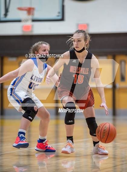 Thumbnail 1 in Livonia vs. Wellsville (NYSPHSAA Section 5 Class B2 Semifinal Playoff) photogallery.