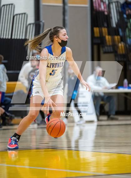 Thumbnail 3 in Livonia vs. Wellsville (NYSPHSAA Section 5 Class B2 Semifinal Playoff) photogallery.