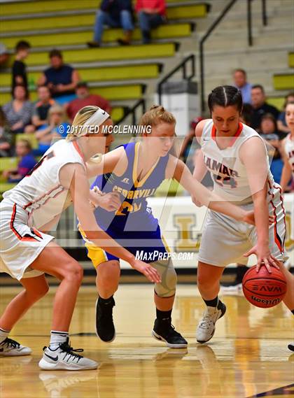 Thumbnail 3 in Lamar vs. Cedarville (AAA 3A Regional Playoff) photogallery.
