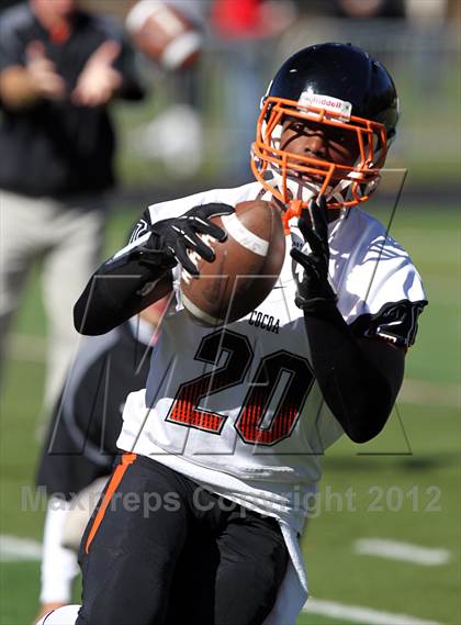 Thumbnail 2 in Cocoa @ Bergen Catholic photogallery.