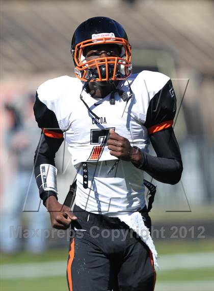 Thumbnail 2 in Cocoa @ Bergen Catholic photogallery.