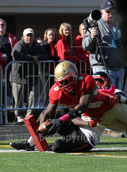 Thumbnail 2 in Cocoa @ Bergen Catholic photogallery.
