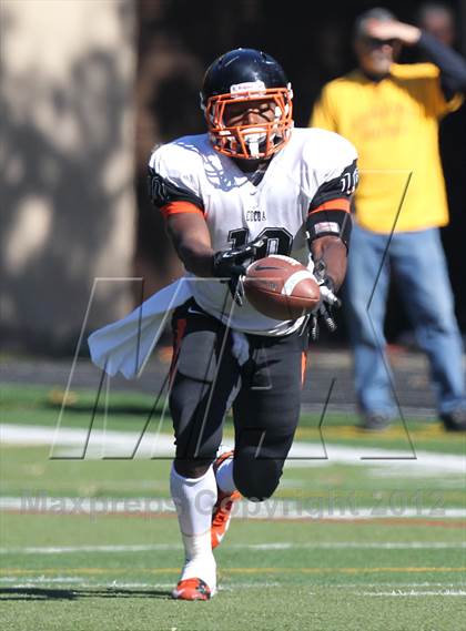 Thumbnail 1 in Cocoa @ Bergen Catholic photogallery.
