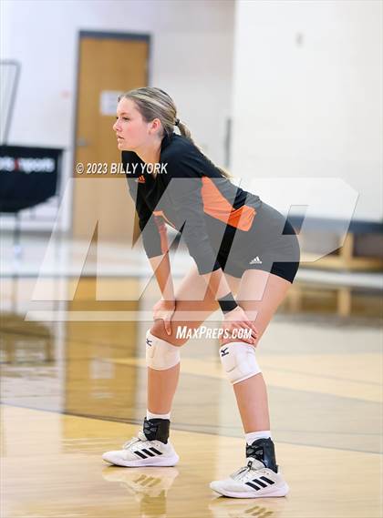 Thumbnail 1 in Grand Saline vs Chisum photogallery.