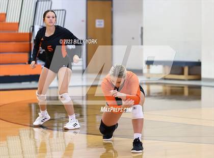 Thumbnail 2 in Grand Saline vs Chisum photogallery.