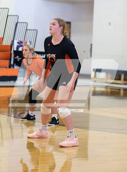 Thumbnail 2 in Grand Saline vs Chisum photogallery.