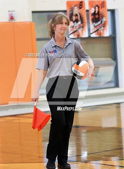 Thumbnail 2 in Grand Saline vs Chisum photogallery.