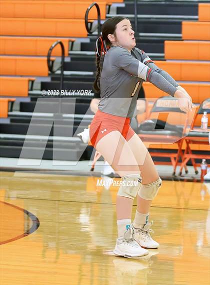 Thumbnail 2 in Grand Saline vs Chisum photogallery.