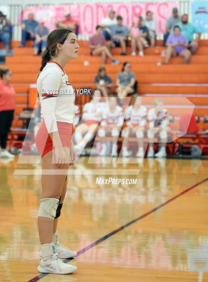 Thumbnail 2 in Grand Saline vs Chisum photogallery.