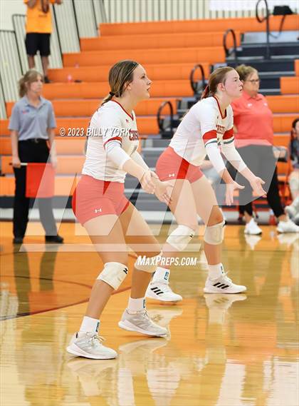 Thumbnail 3 in Grand Saline vs Chisum photogallery.