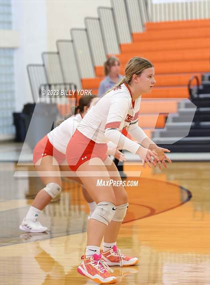 Thumbnail 3 in Grand Saline vs Chisum photogallery.