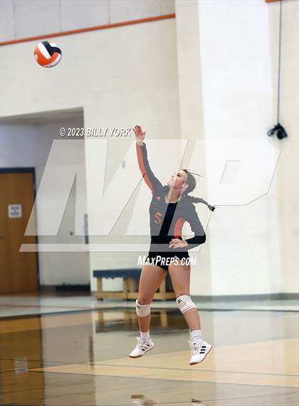 Thumbnail 3 in Grand Saline vs Chisum photogallery.