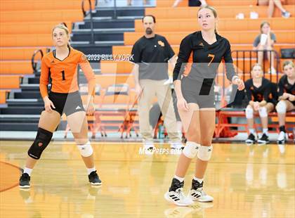 Thumbnail 1 in Grand Saline vs Chisum photogallery.