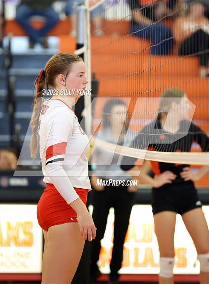Thumbnail 1 in Grand Saline vs Chisum photogallery.