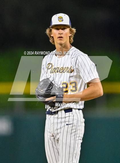 Thumbnail 3 in Mooresville vs. North Central photogallery.