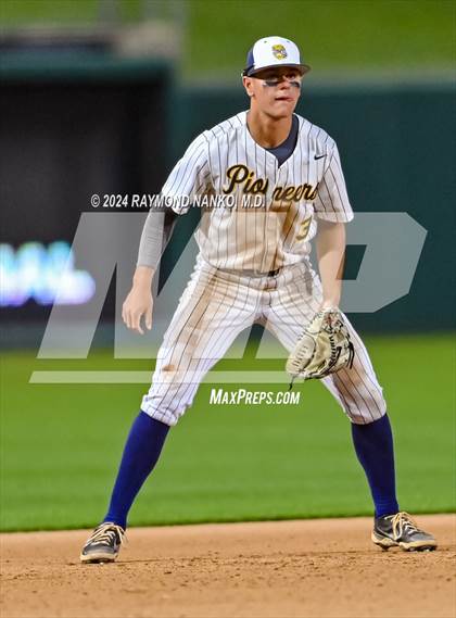 Thumbnail 3 in Mooresville vs. North Central photogallery.