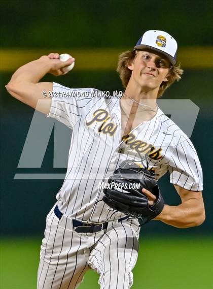 Thumbnail 2 in Mooresville vs. North Central photogallery.