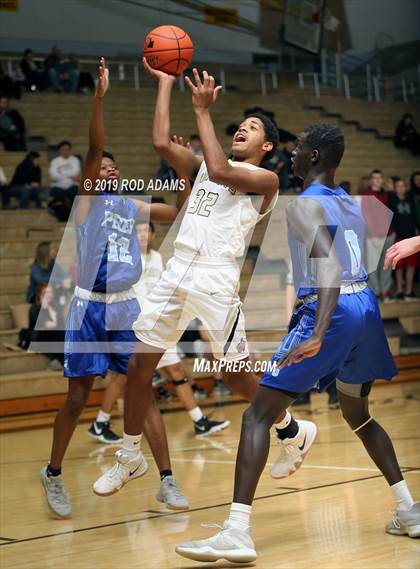 Thumbnail 2 in Creighton Prep @ Lincoln Southeast photogallery.