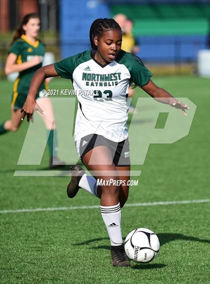 Thumbnail 3 in Northwest Catholic vs. Holy Cross (CIAC Class S Final) photogallery.