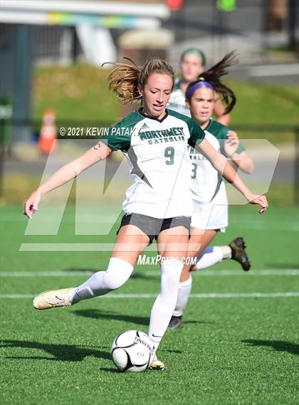 Thumbnail 2 in Northwest Catholic vs. Holy Cross (CIAC Class S Final) photogallery.