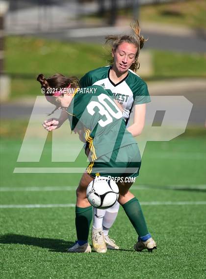 Thumbnail 2 in Northwest Catholic vs. Holy Cross (CIAC Class S Final) photogallery.