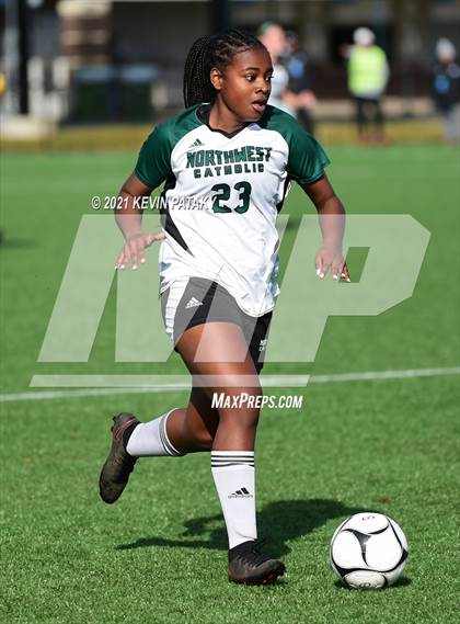 Thumbnail 2 in Northwest Catholic vs. Holy Cross (CIAC Class S Final) photogallery.
