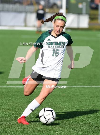 Thumbnail 2 in Northwest Catholic vs. Holy Cross (CIAC Class S Final) photogallery.