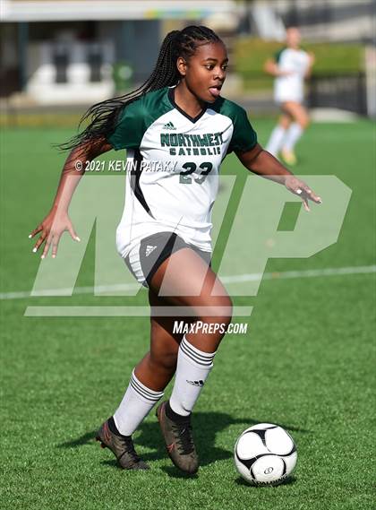 Thumbnail 3 in Northwest Catholic vs. Holy Cross (CIAC Class S Final) photogallery.