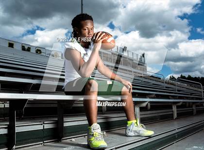 Thumbnail 1 in Grayson (Preseason Early Contenders Photo Shoot)  photogallery.