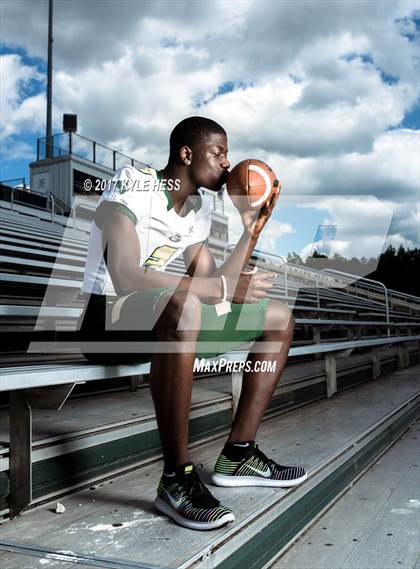 Thumbnail 3 in Grayson (Preseason Early Contenders Photo Shoot)  photogallery.