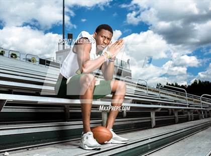 Thumbnail 2 in Grayson (Preseason Early Contenders Photo Shoot)  photogallery.